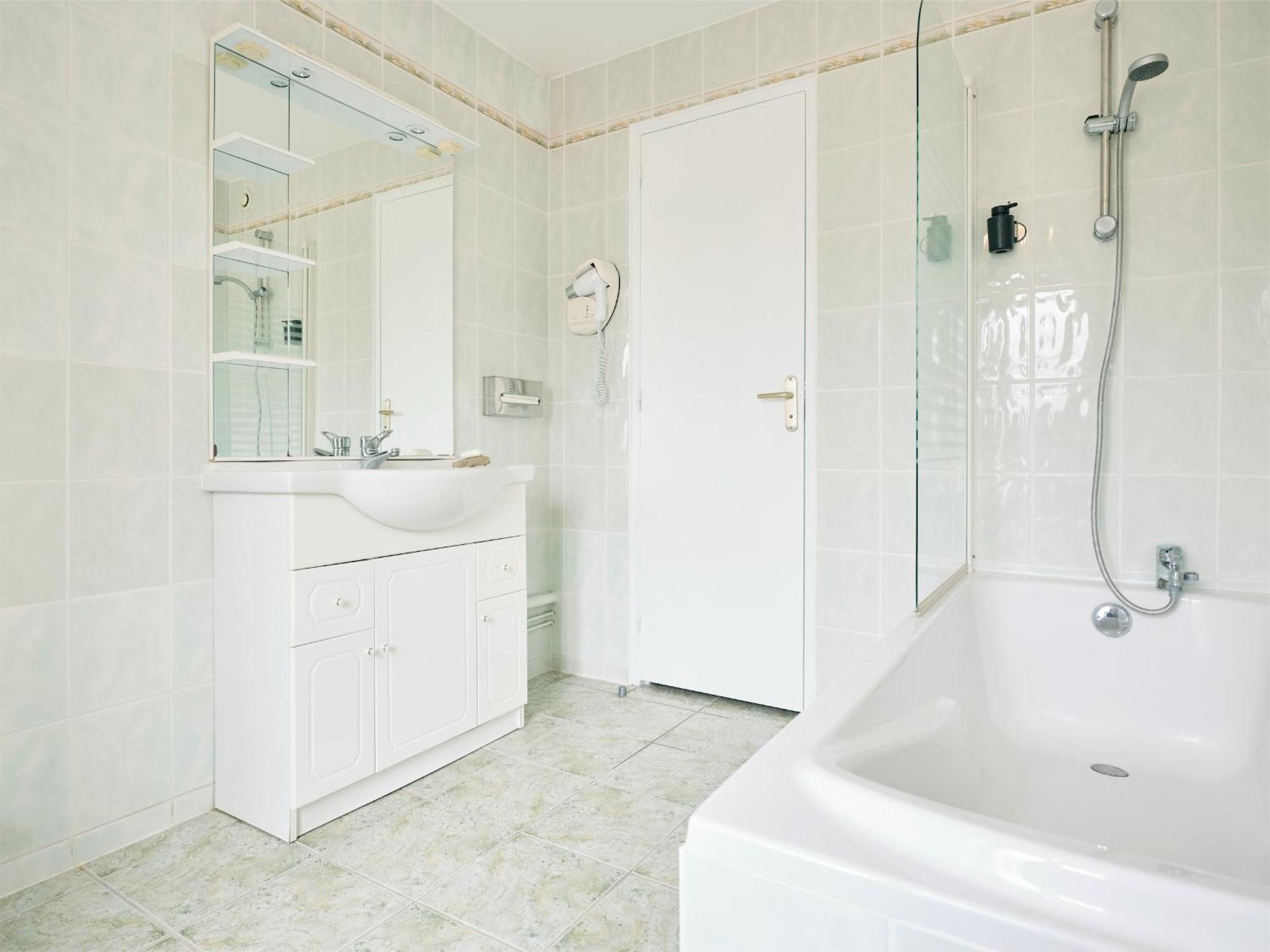 La Boule D'Or - Auberge Creative Clamecy  Exterior photo